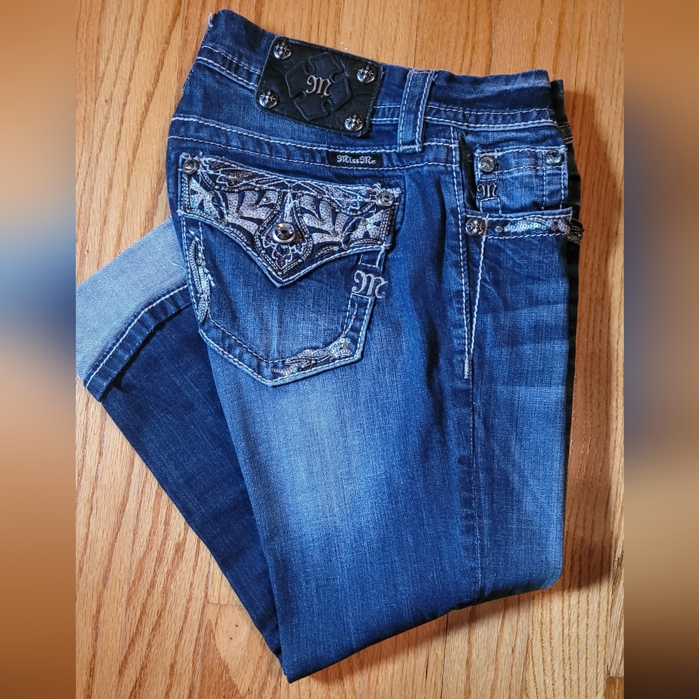 Women's MISS ME Capris